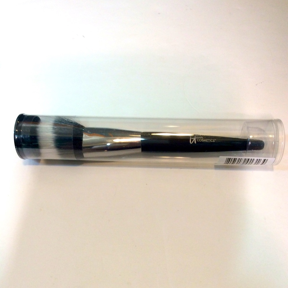 New it Cosmetics Heavenly Luxe Angled Brush